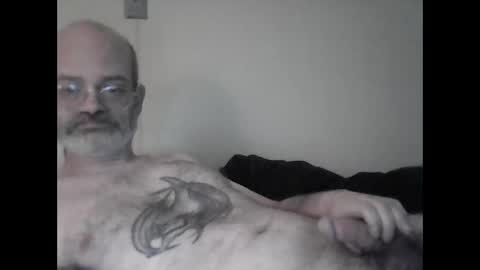 Snapshot of tattedpanther chatting on February 7, 2:04 pm tattedpanther online show from February 7, 2:04 pm