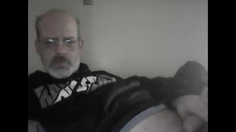 Snapshot of tattedpanther chatting on February 18, 3:10 pm tattedpanther online show from February 18, 3:10 pm