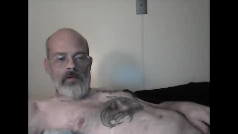 Snapshot of tattedpanther chatting on October 16, 3:40 am tattedpanther online show from October 16, 3:40 am
