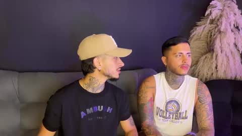 Snapshot of tattoguys_cums chatting on February 18, 8:05 am Jonathan Juan online show from February 18, 8:05 am