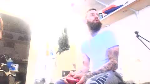 Snapshot of tattoo3333 chatting on November 24, 4:18 pm tattoo3333 online show from November 24, 4:18 pm