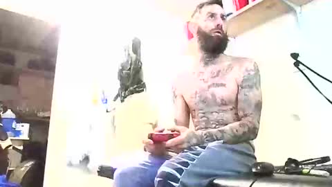 Snapshot of tattoo3333 chatting on November 25, 4:23 am tattoo3333 online show from November 25, 4:23 am