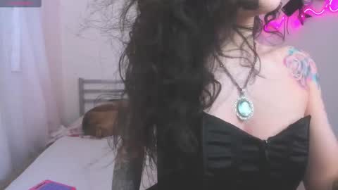 Snapshot of tattoo_highmami chatting on October 8, 5:27 am High Mami online show from October 8, 5:27 am