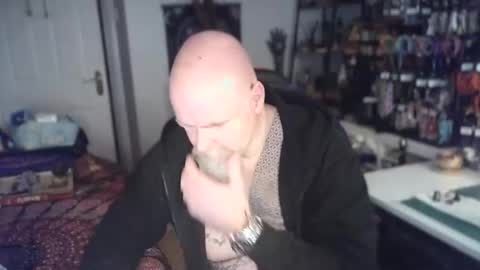 Tattooeddilf 01 online show from December 17, 11:22 pm