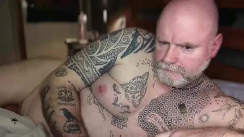 Tattooeddilf 01 online show from March 11, 12:38 am