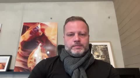 Snapshot of tattoomanforgirls chatting on December 22, 9:06 am tattoomanforgirls online show from December 22, 9:06 am