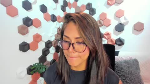 Tatty online show from December 29, 7:53 pm