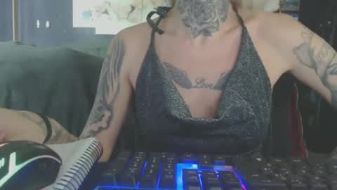 tatuada_safada online show from November 6, 10:49 am