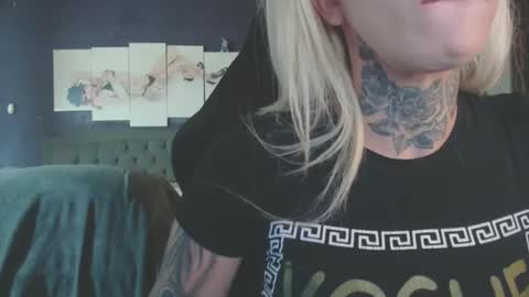 tatuada_safada online show from March 3, 4:07 am