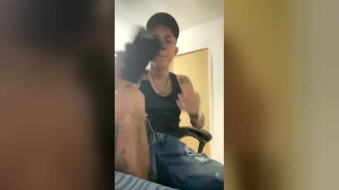 Snapshot of tatuajes777_7777 chatting on March 2, 2:13 pm tatuajes777_7777 online show from March 2, 2:13 pm