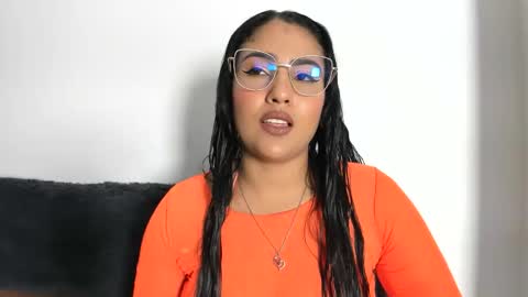 Snapshot of taty_gomez_ chatting on May 18, 8:31 am Tatiana Gomez online show from May 18, 8:31 am