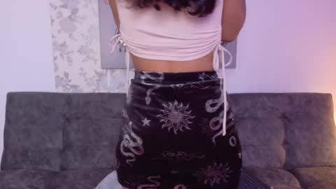 Taty Miller online show from April 1, 7:33 pm