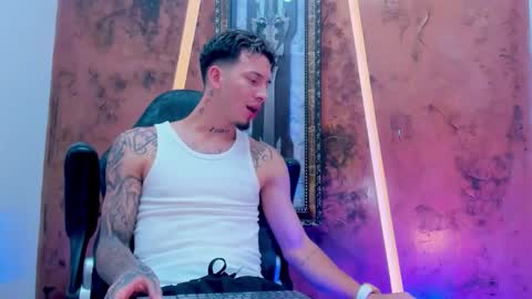 tauro_princs online show from November 9, 10:30 pm