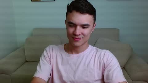 Snapshot of taurus4k chatting on December 18, 11:40 pm taurus4k online show from December 18, 11:40 pm