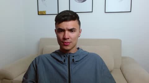 Snapshot of taurus4k chatting on January 4, 1:21 am taurus4k online show from January 4, 1:21 am