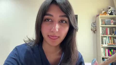 Snapshot of tawnyamartinek chatting on June 26, 6:18 am Riza online show from June 26, 6:18 am