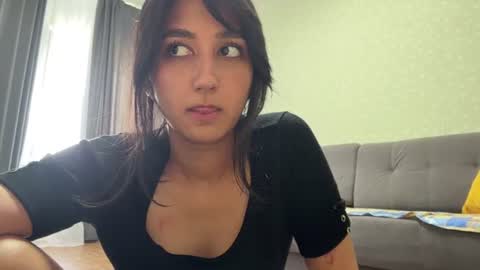 Snapshot of tawnyamartinek chatting on June 27, 12:22 pm Riza online show from June 27, 12:22 pm