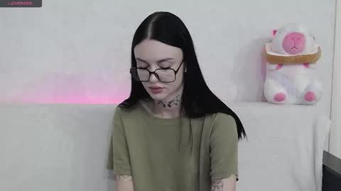 Snapshot of tayaavis chatting on September 23, 6:22 pm Taya online show from September 23, 6:22 pm