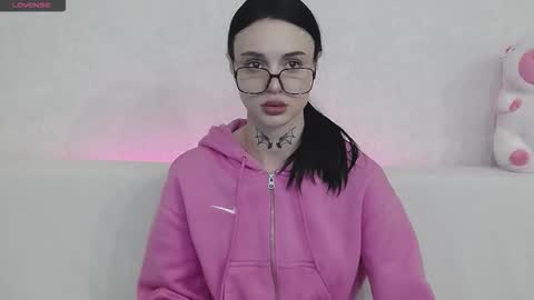 Snapshot of tayaavis chatting on October 28, 9:17 pm Taya online show from October 28, 9:17 pm