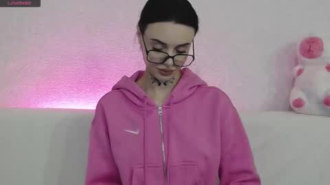 Snapshot of tayaavis chatting on October 29, 6:20 pm Taya online show from October 29, 6:20 pm