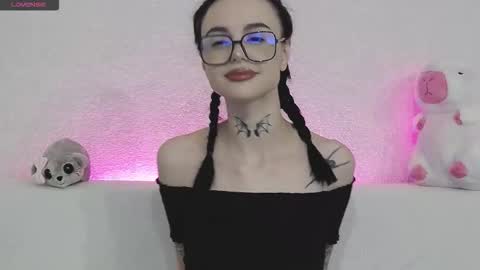 Snapshot of tayaavis chatting on November 24, 5:56 pm Taya online show from November 24, 5:56 pm