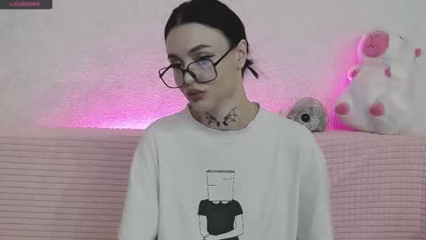 Snapshot of tayaavis chatting on November 29, 3:48 pm Taya online show from November 29, 3:48 pm