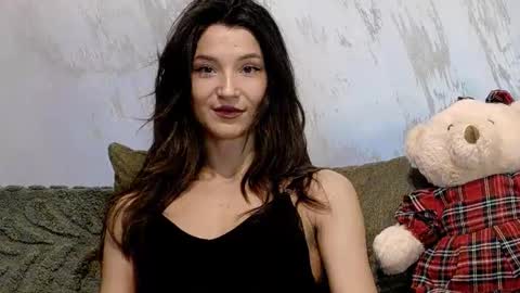 TayaKayan online show from February 1, 12:59 pm