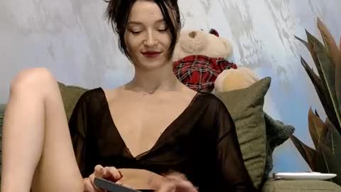 TayaKayan online show from March 4, 10:54 am