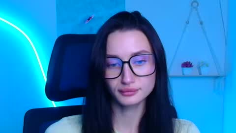 Snapshot of tayavibe chatting on December 19, 12:23 pm Taya online show from December 19, 12:23 pm