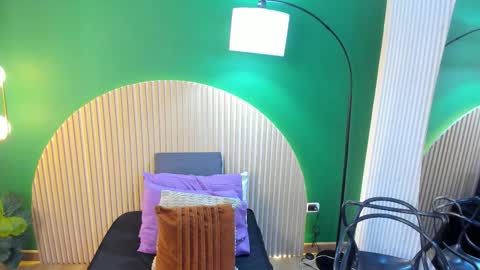 Taylor Bennet online show from November 24, 11:21 am