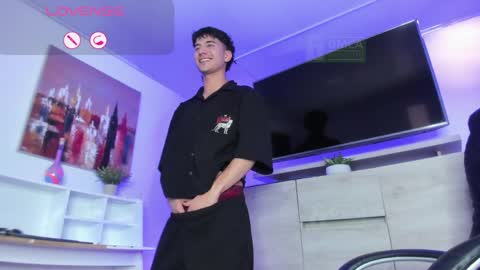 taylor_brooks_ online show from April 8, 7:36 pm