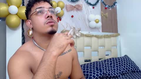 taylor_collins_2 online show from November 15, 10:15 pm