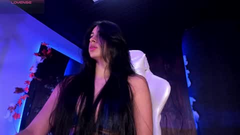 Taylor  Help me to get 100 thumbs up online show from October 16, 4:19 pm