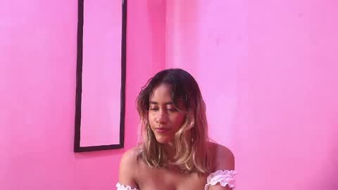 taylor lii0425 online show from April 13, 9:42 pm