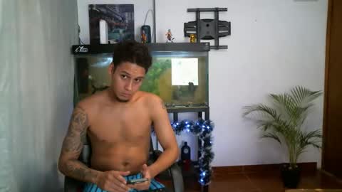 Taylor and Meghan online show from November 27, 2:46 am