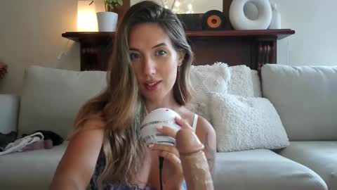 Taylor online show from February 7, 1:04 am