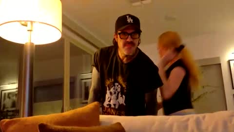 Taylor Rae online show from May 13, 3:15 am