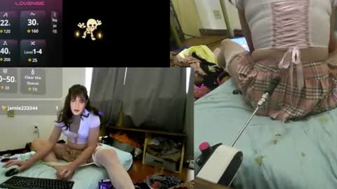 Snapshot of taylotmathews chatting on December 5, 12:41 am taylotmathews online show from December 5, 12:41 am