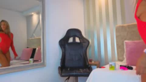 tayra online show from February 14, 8:27 pm