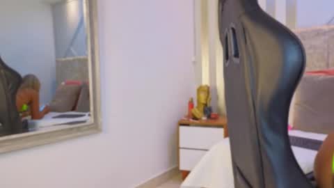 tayra online show from February 26, 8:52 pm