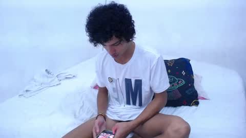 Tayron online show from December 23, 3:55 pm