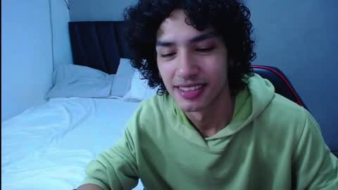 Tayron online show from September 24, 3:59 pm