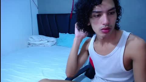 Tayron online show from October 6, 4:26 pm