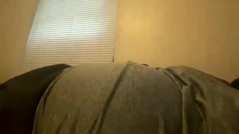 tb02041920 online show from April 7, 10:53 pm