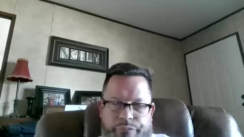 tdhawk87 online show from May 7, 10:04 pm