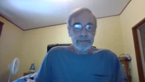 Snapshot of teak4u chatting on March 29, 2:39 pm Teak online show from March 29, 2:39 pm