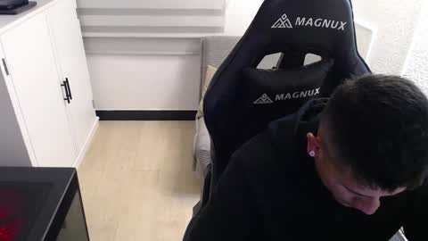 DYNAMITE DUO69 online show from March 17, 12:08 pm