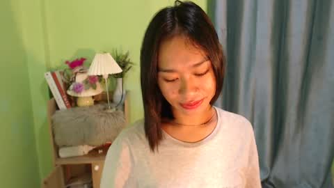 Snapshot of teamo_kiara chatting on December 19, 8:13 am your future wife online show from December 19, 8:13 am