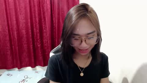 your future wife online show from March 19, 1:04 pm