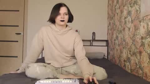 July online show from March 2, 10:33 am